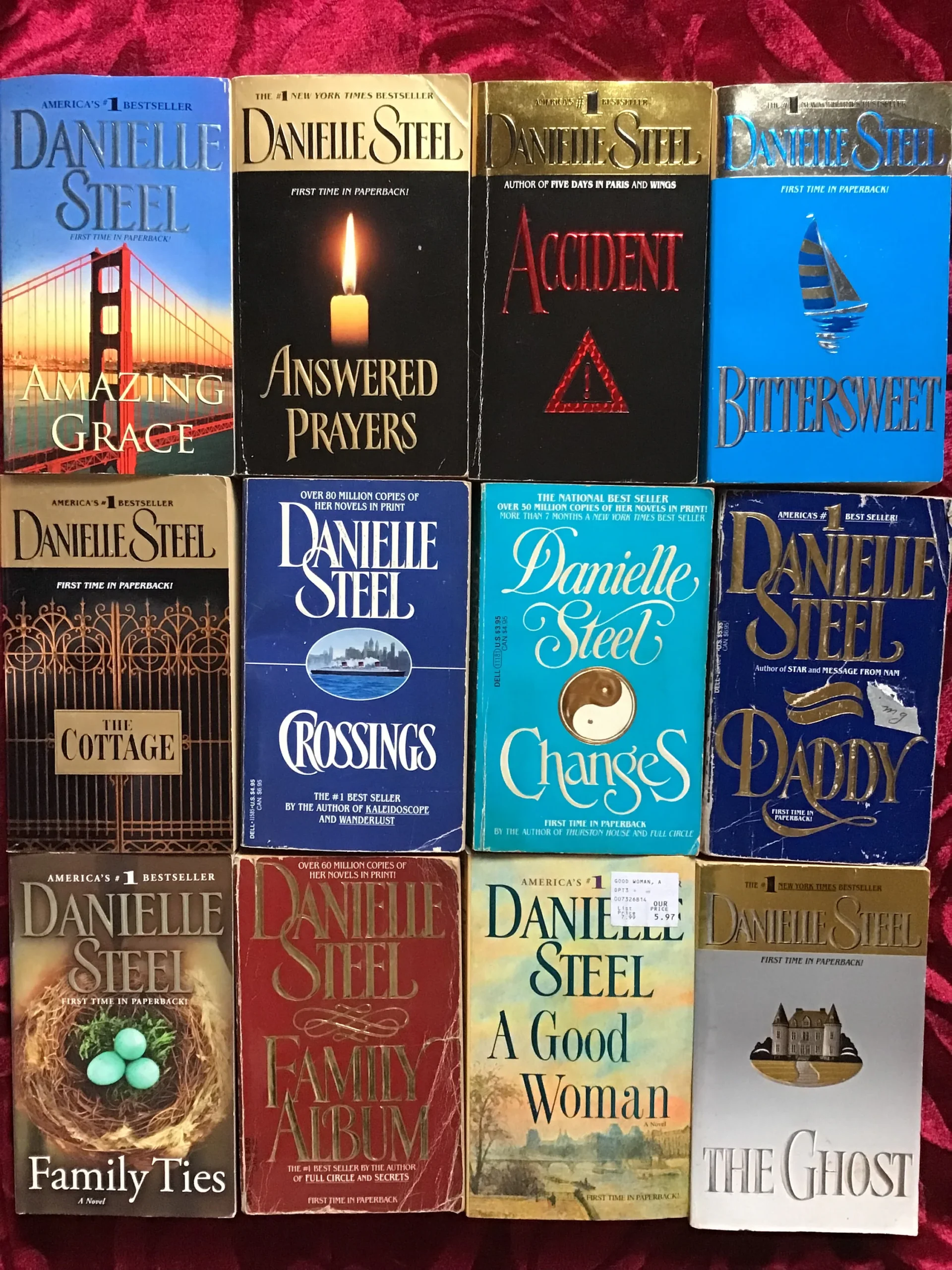 Assorted Danielle Steel Paperbacks sm Hardback 1 25 Each Etsy India